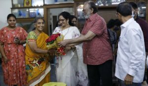 krishnam raju faily members felicitatates their maid in for 25 years service