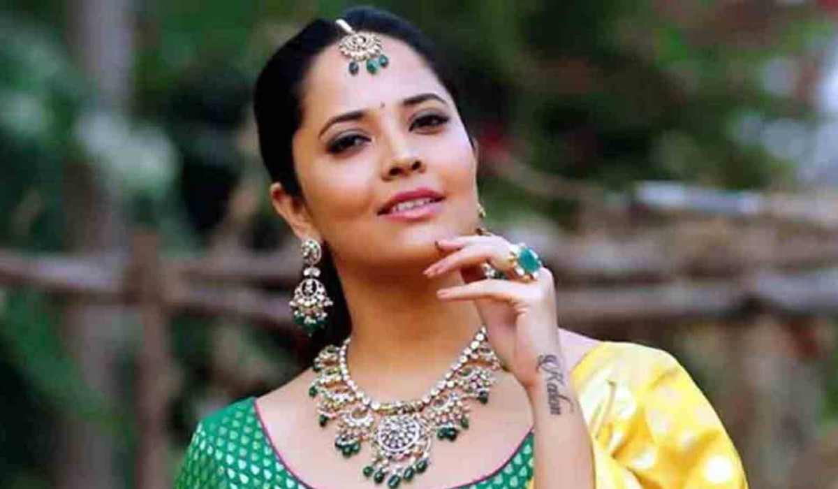 anasuya sensational comment about her role in movies