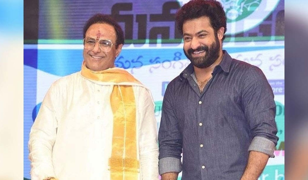 akhanda movie makers planning to invite jr ntr for pre release event