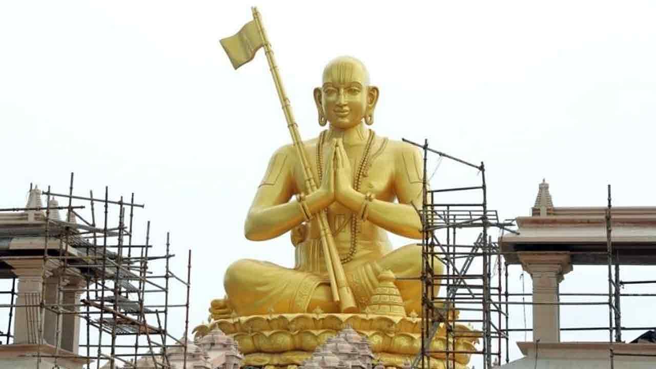 Samatha Murthy Statue