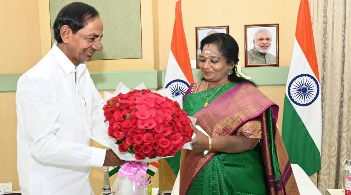 CM KCR Visits Raj Bhavan