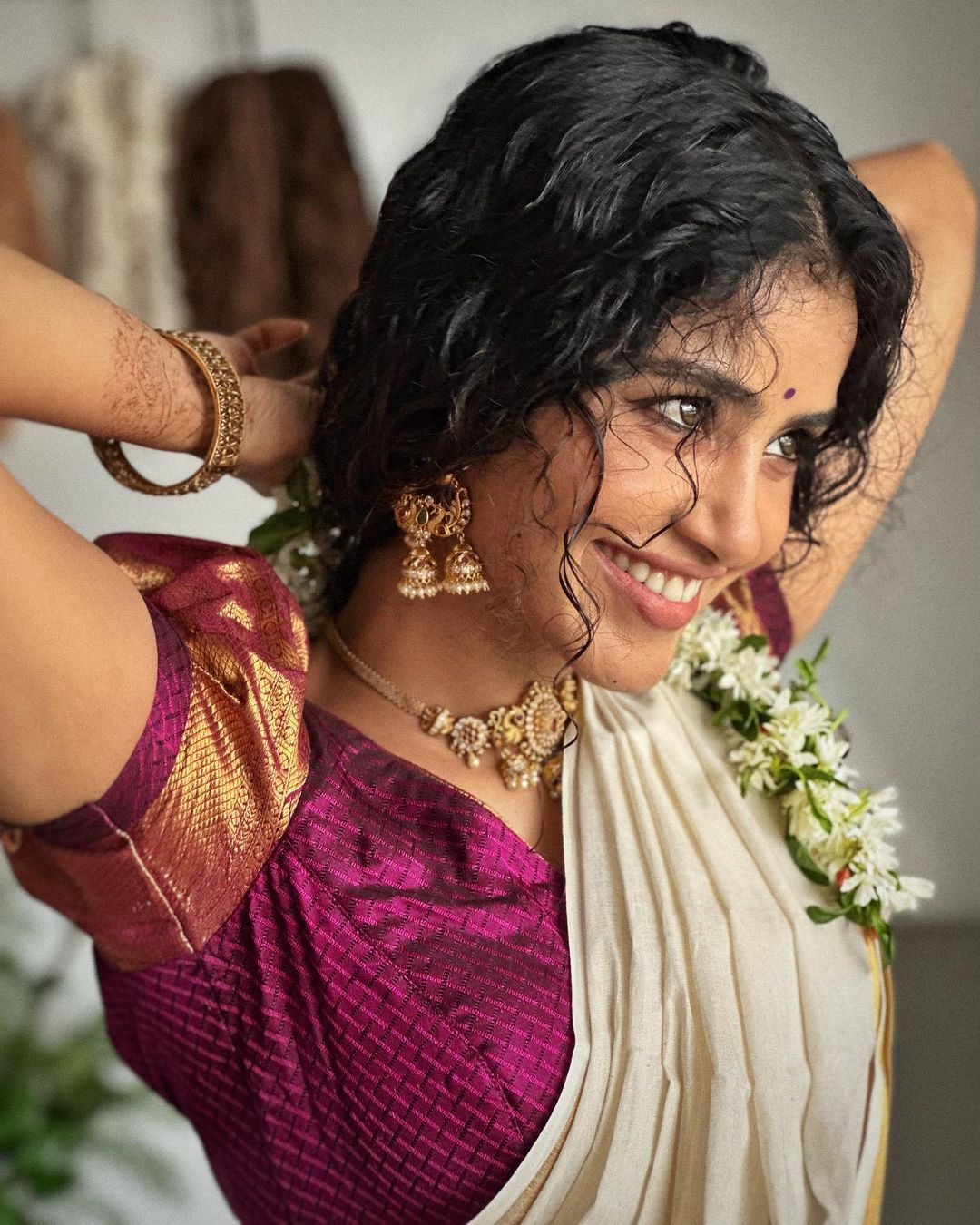 Actress Anupama Parameswaran onam celebration photos goes viral (1)