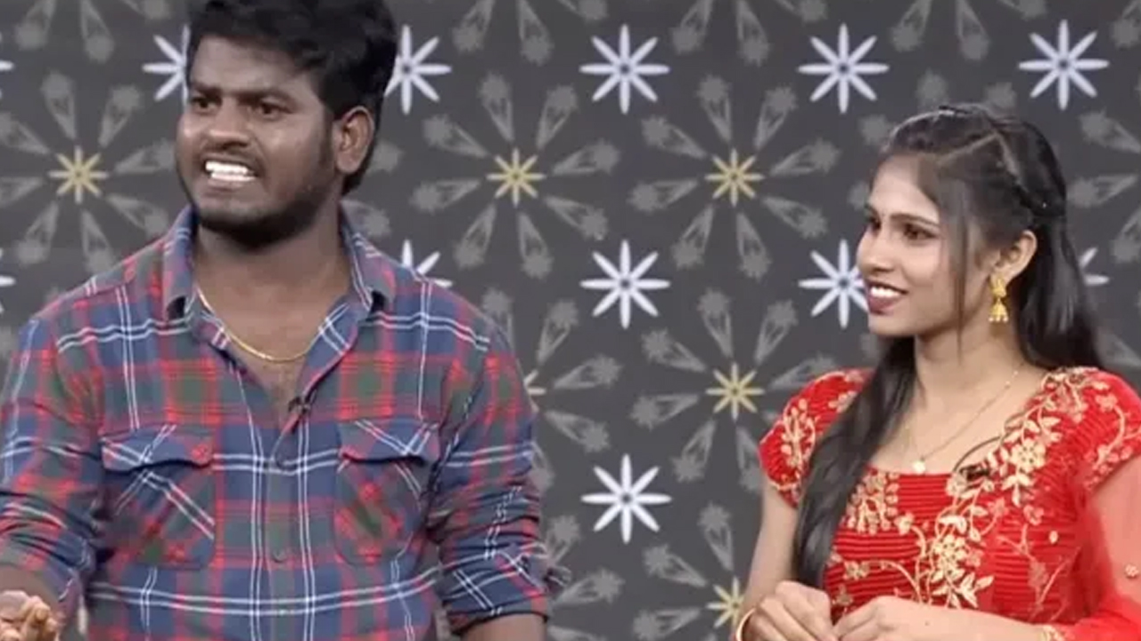 Asiya find out Jabardasth Nukaraju chatting with another girl