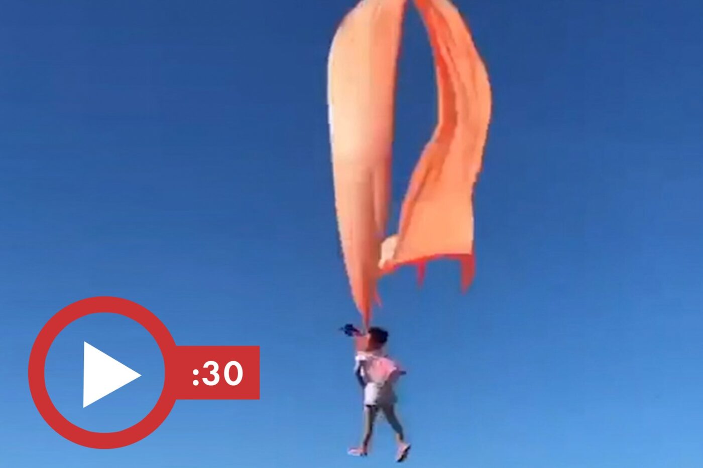 The kite that flew the baby.. Viral video